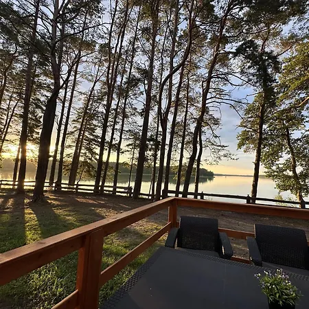 Resort Czarnowodzianka W Pierwszej Linii Brzegowej Z Widokiem Na Jezioro Borsk