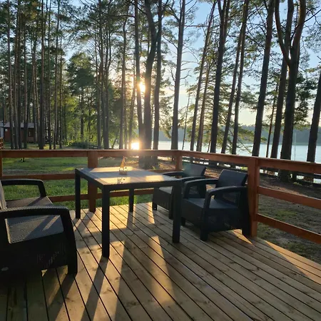 Resort Czarnowodzianka W Pierwszej Linii Brzegowej Z Widokiem Na Jezioro Borsk