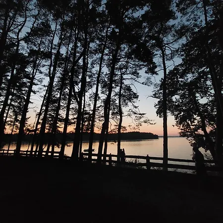 Resort Czarnowodzianka W Pierwszej Linii Brzegowej Z Widokiem Na Jezioro *